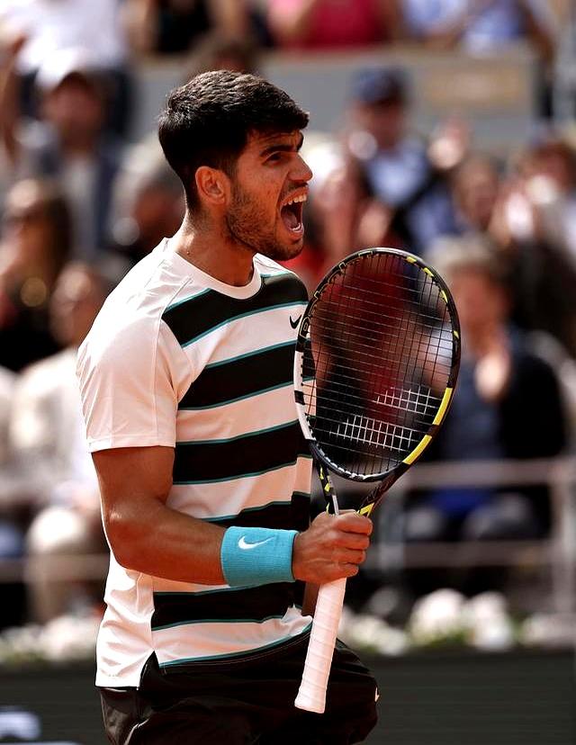 法网完胜戴维斯杯，辛纳高光表现